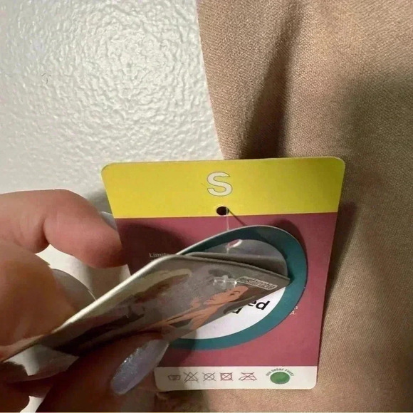 NWT Magic Bodyfashion Nordstrom Booty Boost Shaper Shorts S - Picture 8 of 8